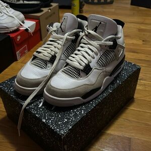 Jordan 4 Retro Military Black